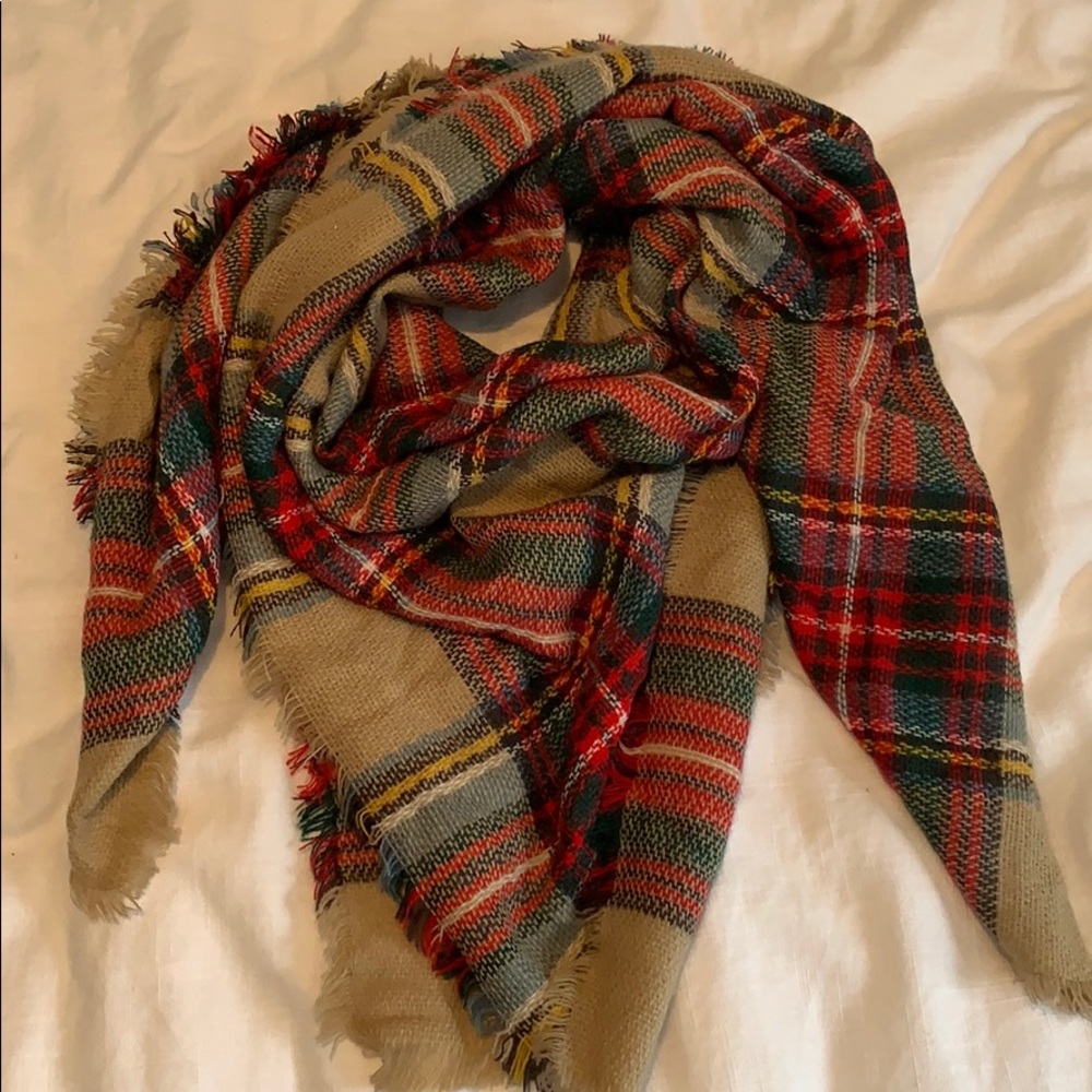 Warm Blanket Scarf